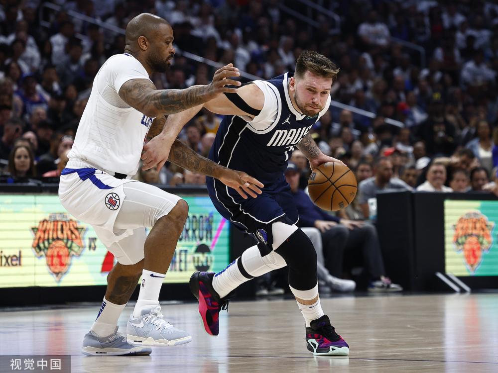 否与裁判的 否与裁判的