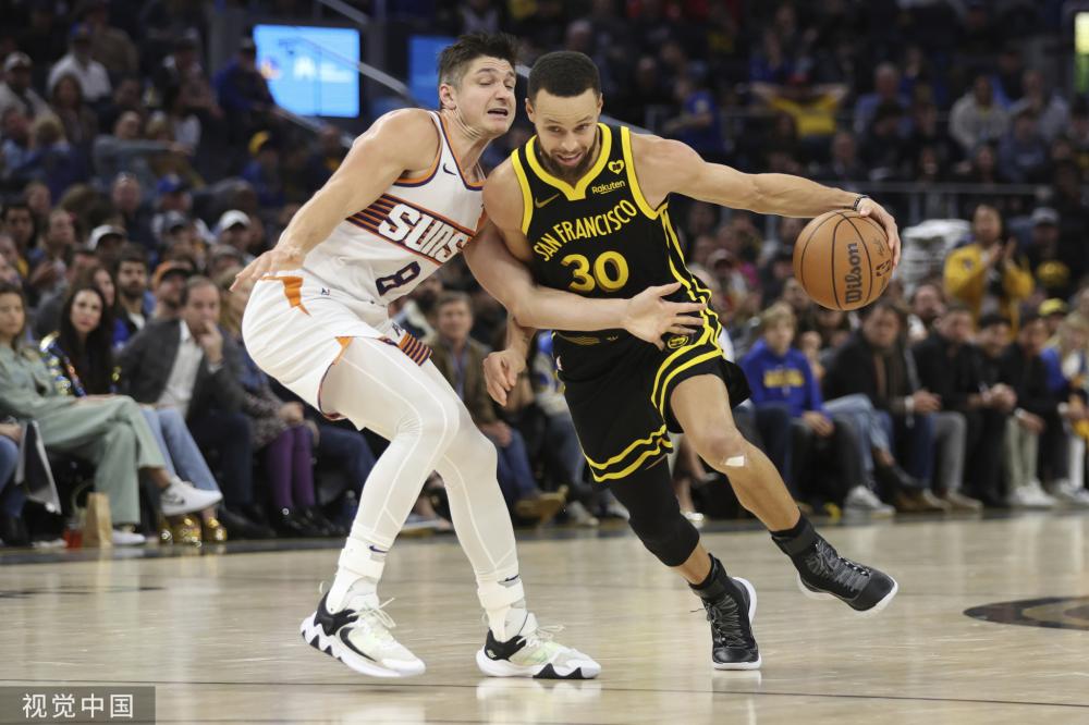 他在比赛中 他在比赛中